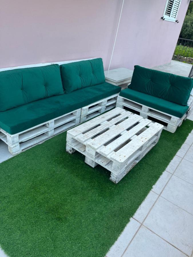 Apartamento Apartman Iskra Bijela Exterior foto